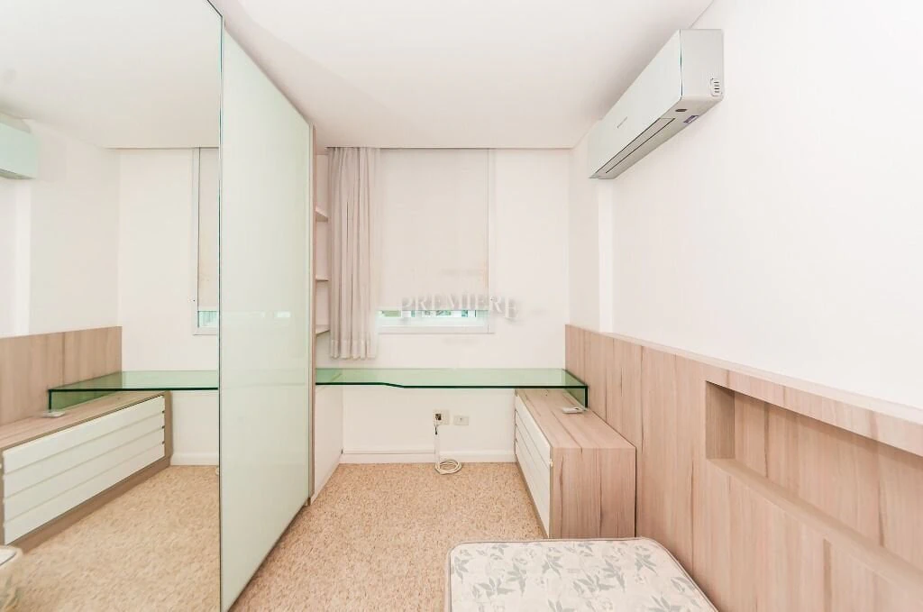 3-bedroom apartment, 1 with its own bathroom, 192 m² — photo 22