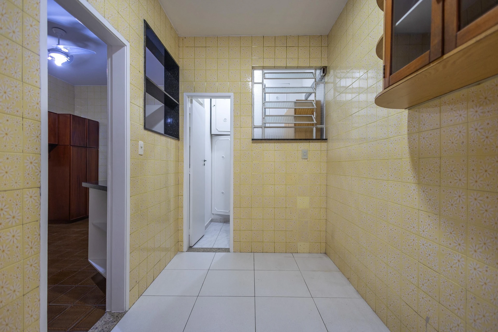 3-bedroom apartment with a park view — photo 30