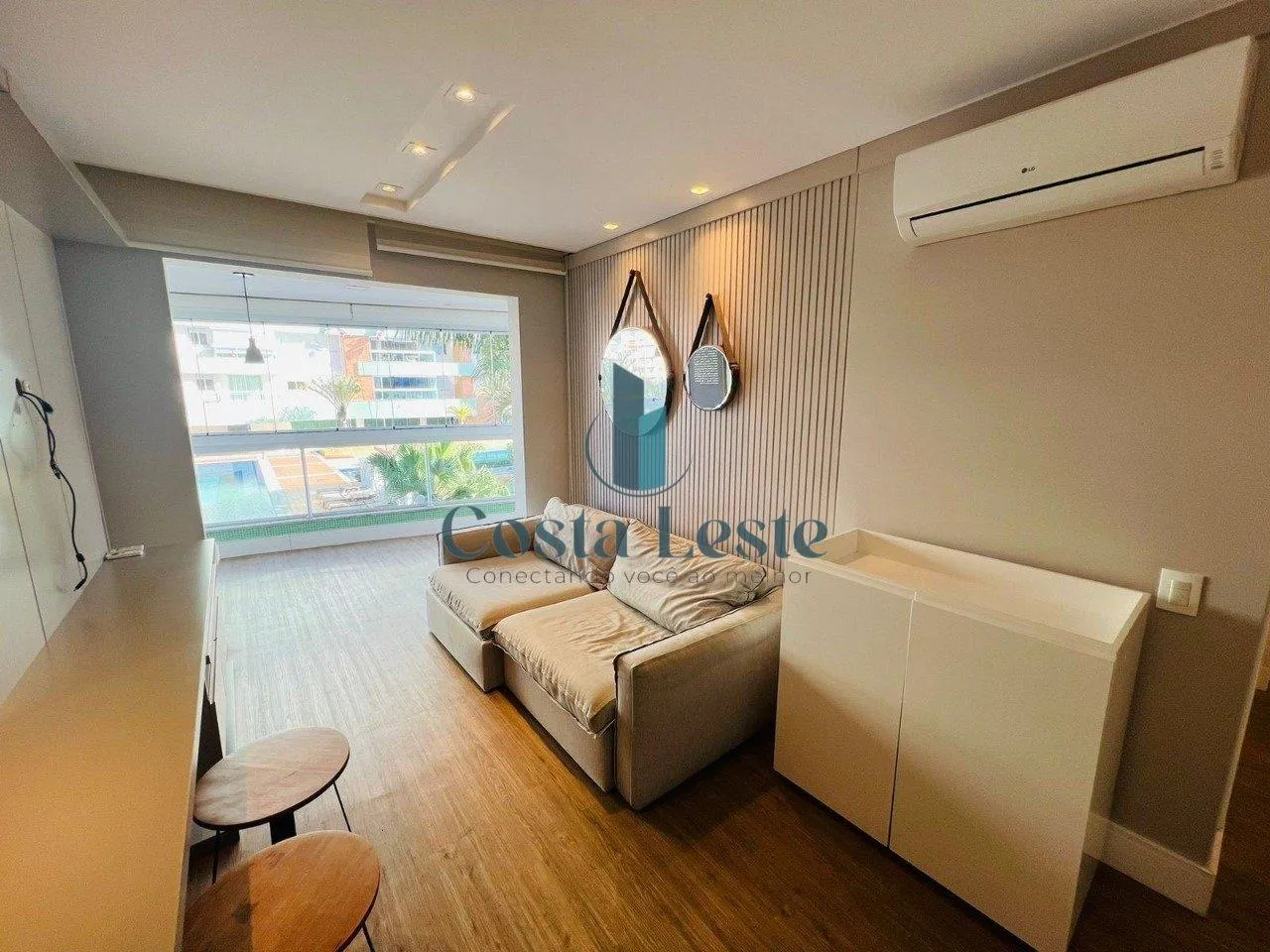Home office in a 2-bedroom apartment, 70 m² — photo 25