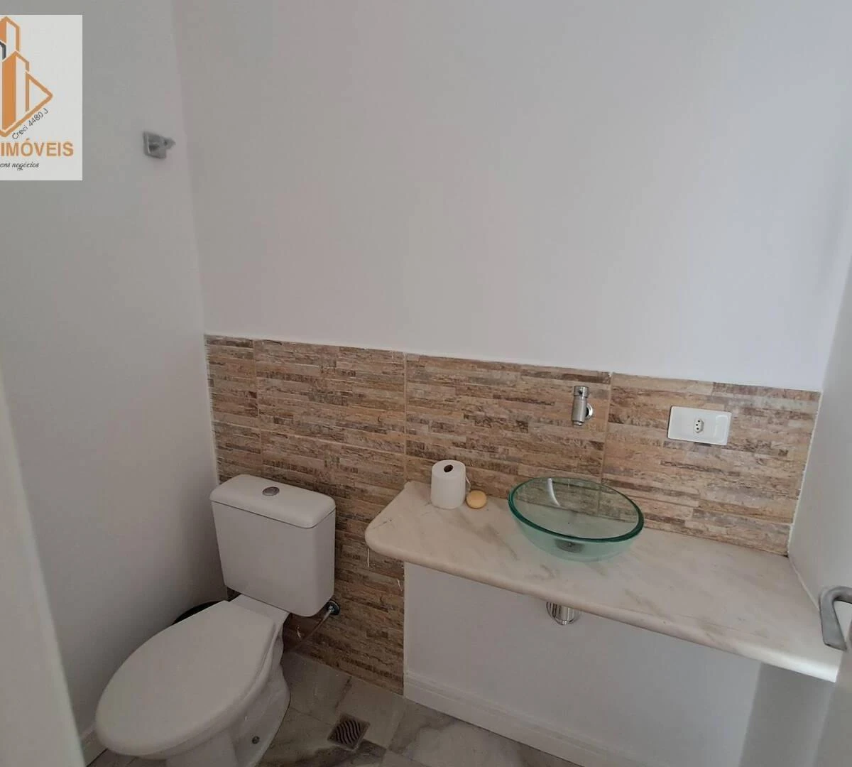 House with 4 bedrooms and 2 en-suites, 150 m² — photo 5