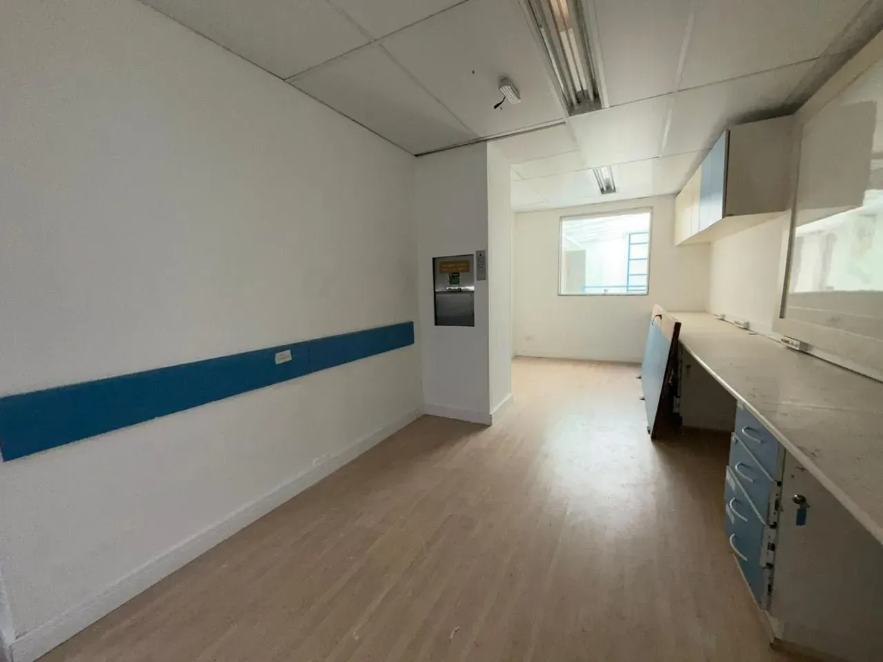 Casa comercial para aluguel com 385 m² e 4 quartos — photo 15