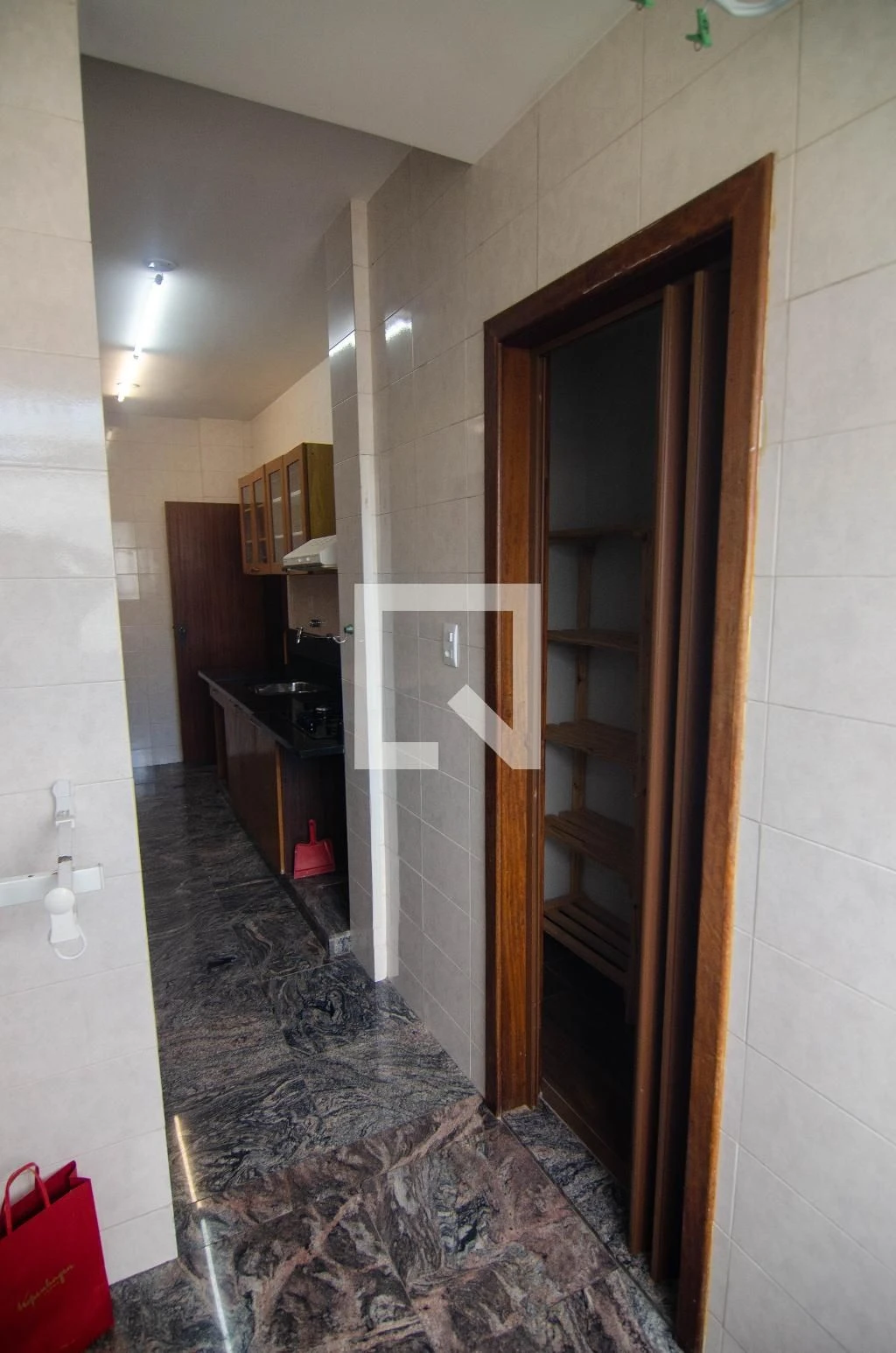 Apartamento sem mobília com 4 quartos e 4 banheiros — photo 60