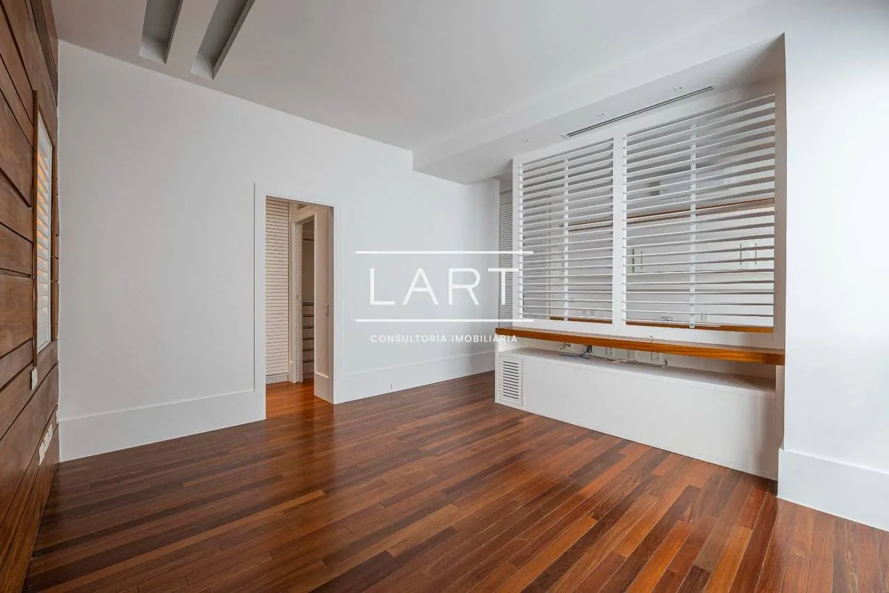 Apartamento de 3 dormitórios com home office e 310 m² — photo 16