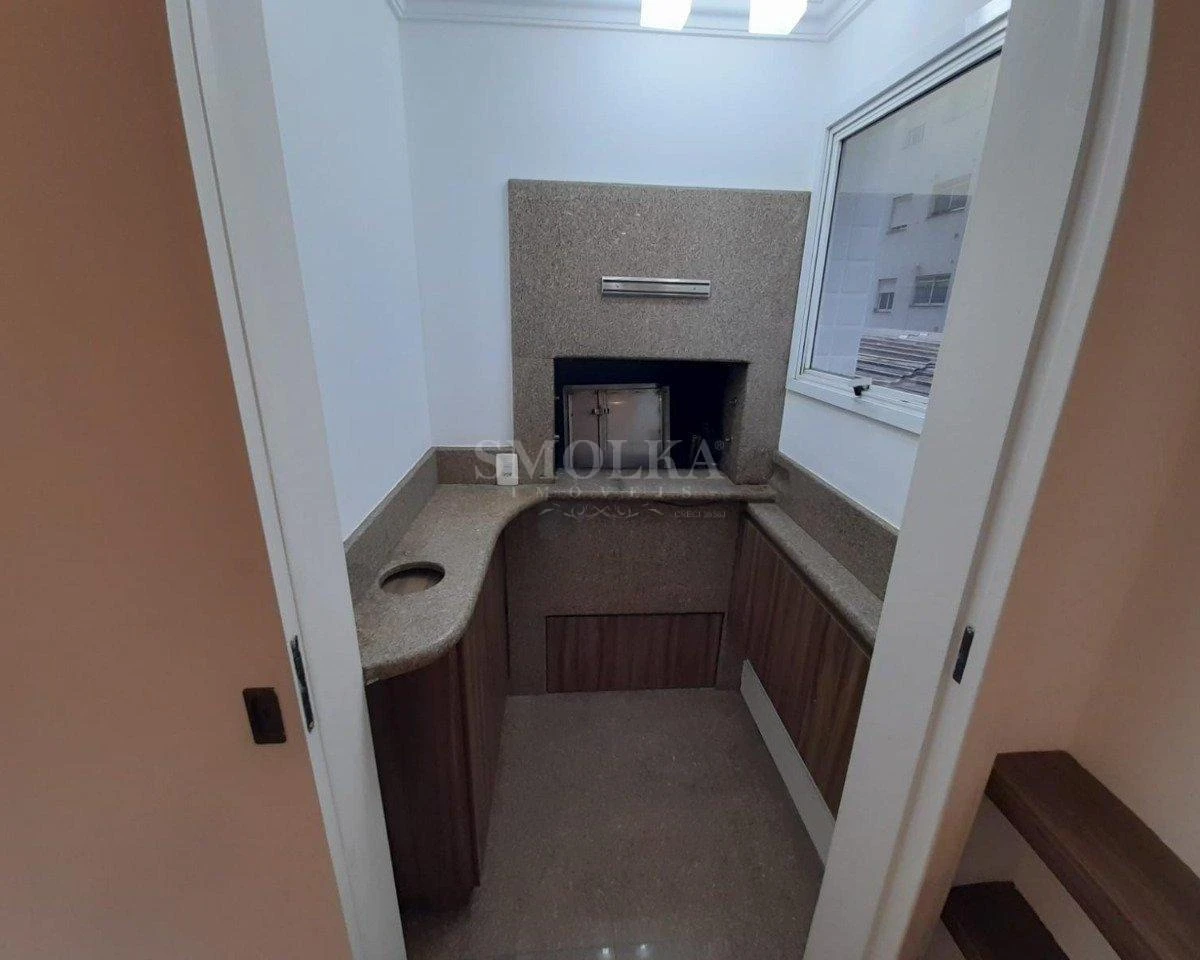 Ванна та 4 спальні: квартира 255 м² — photo 14