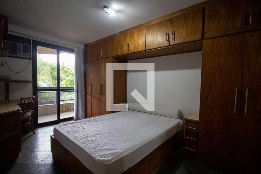 200 m² apartment with 3 bedrooms and 2 parking spaces — photo 3