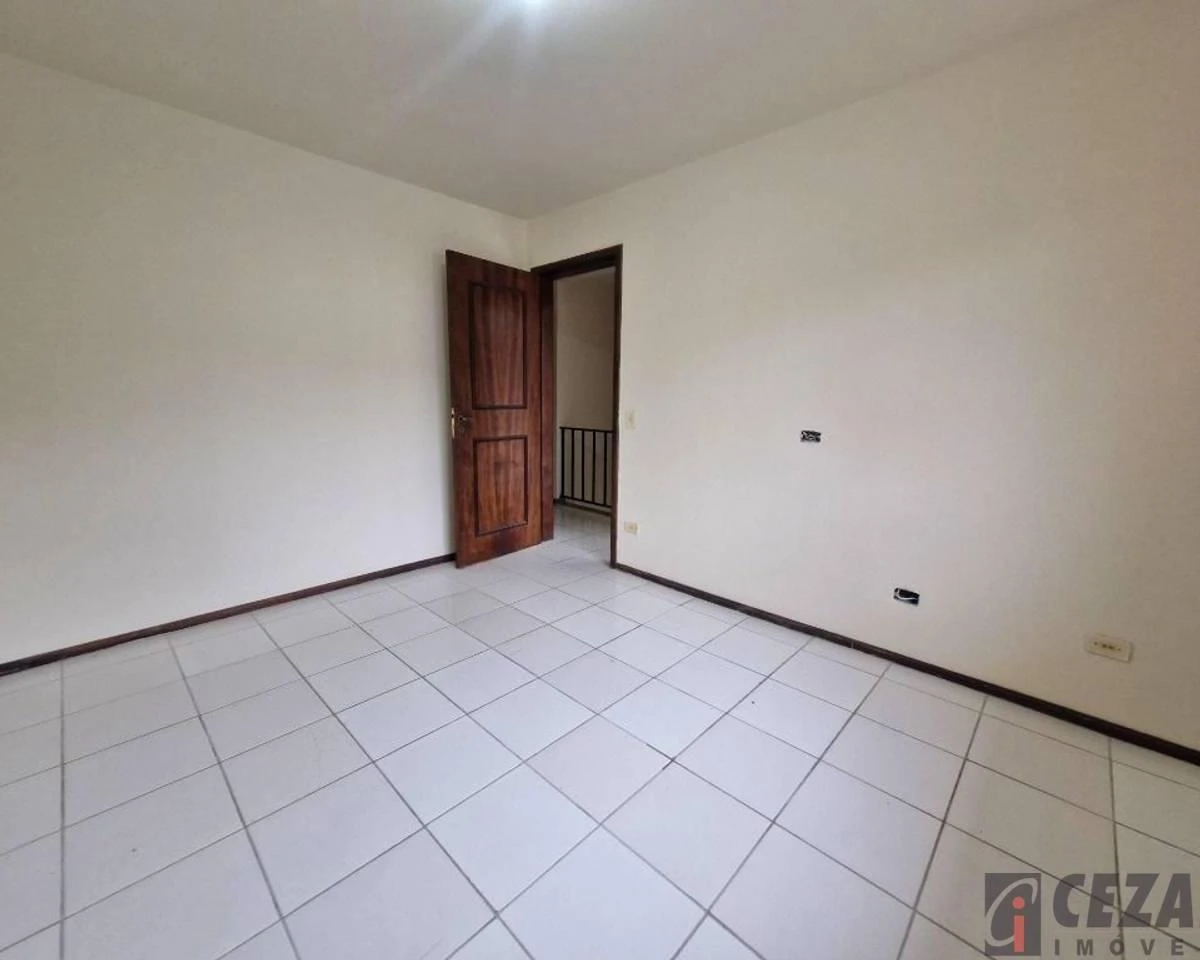 3-bedroom house, 1 with its own bathroom, 100 m², Curitiba — photo 35