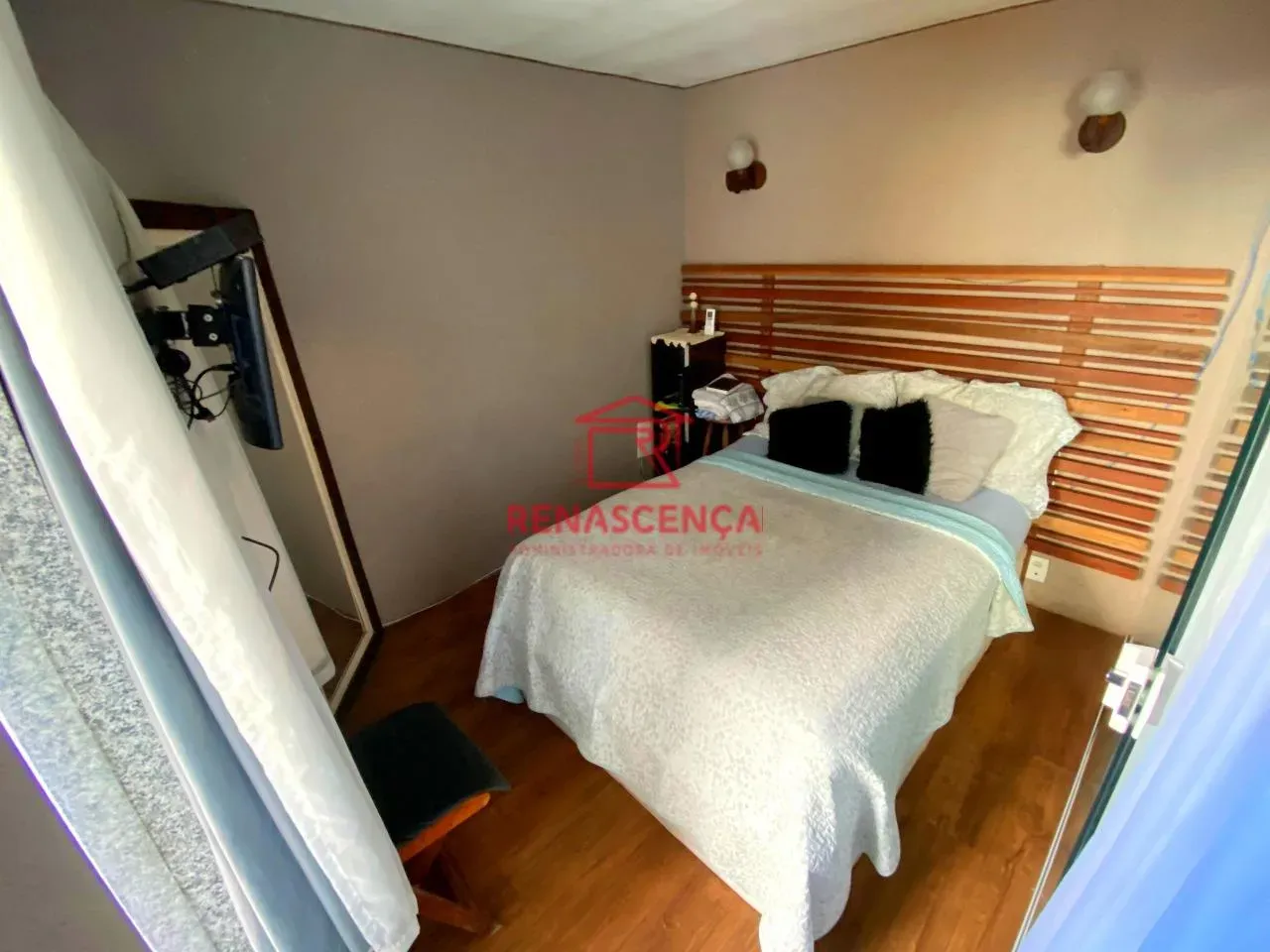 Furnished duplex house with an open-plan gas kitchen — photo 3