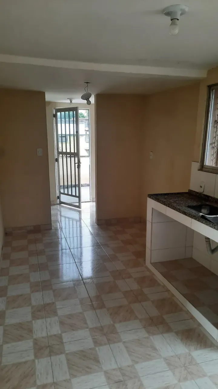 Apartamento para alugar com 2 quartos e 1 banheiro