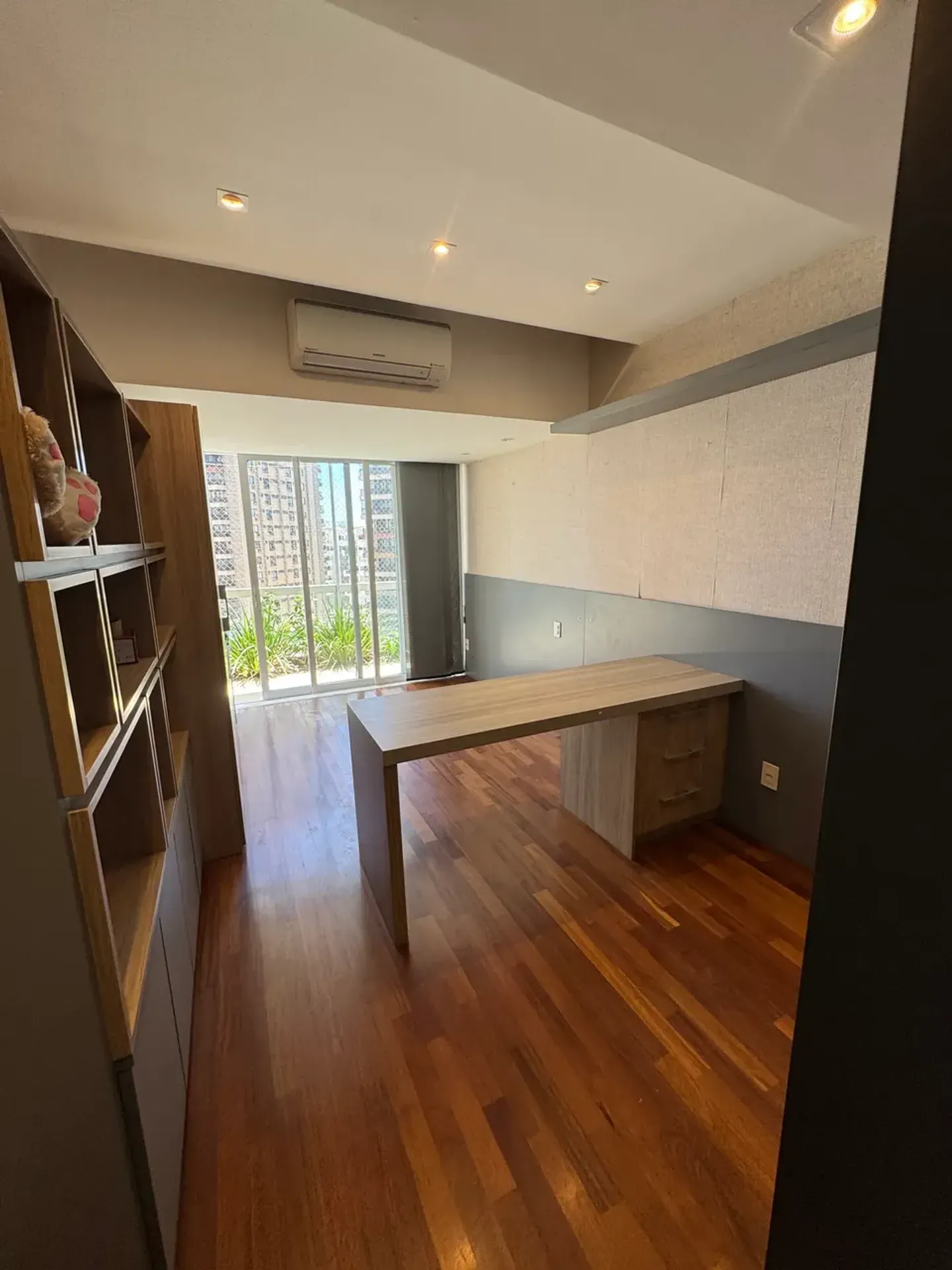 Apartamento de 200 m² com closet e vista para a água — photo 23