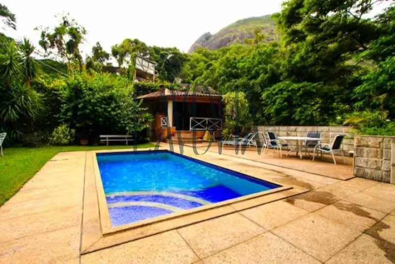 Furnished house with 6 bedrooms, 6 bathrooms and garden — photo 5
