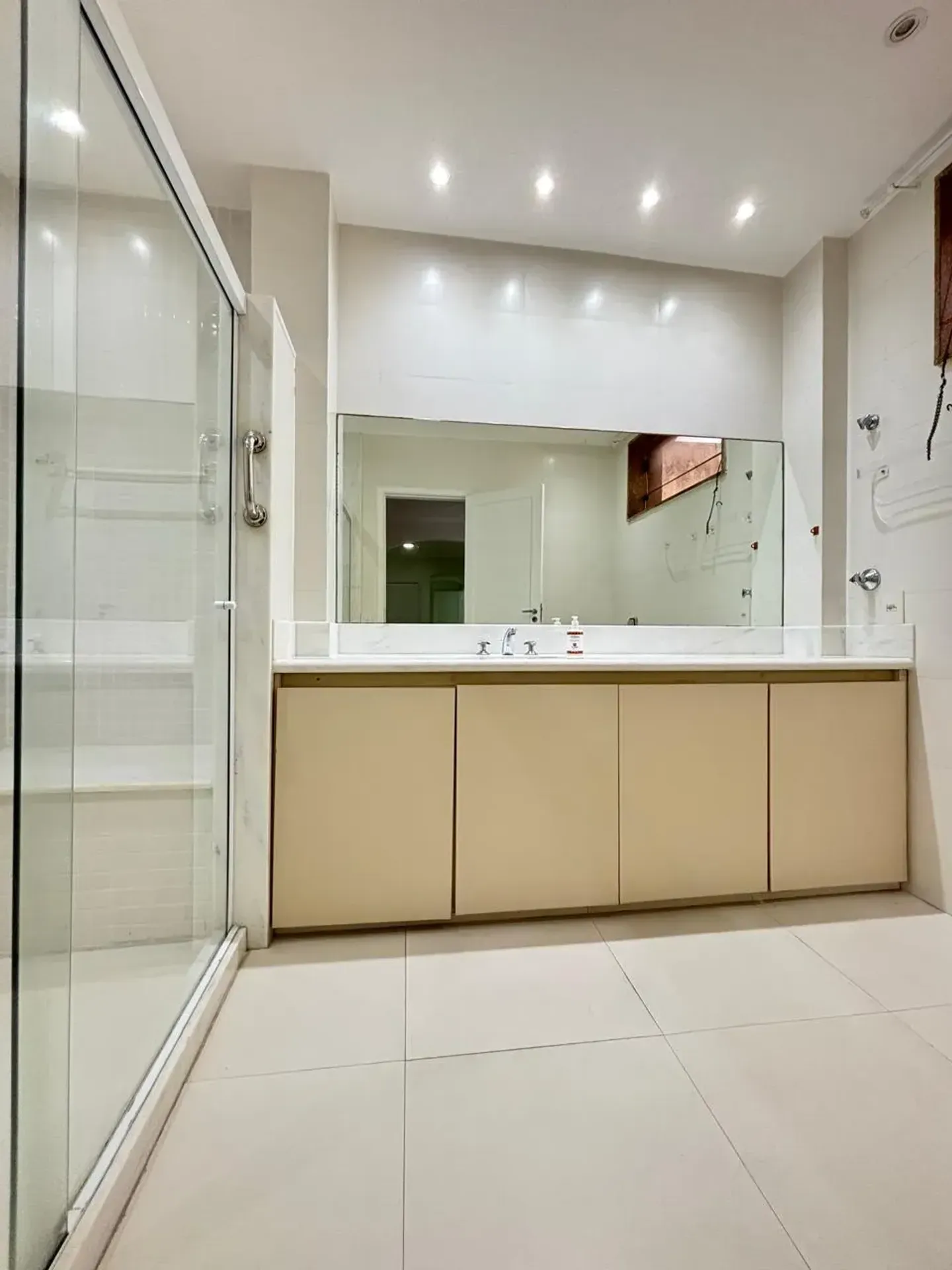 Apartment, 280 m², with a water view — photo 19