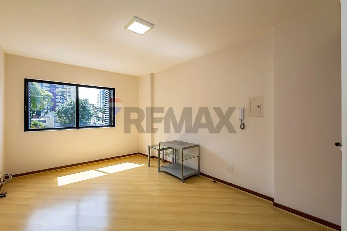 Apartment, 36 m², with wood or laminate floors — photo 14