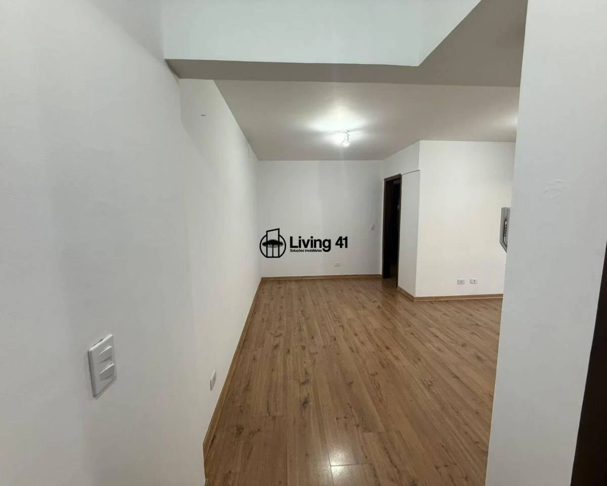 84 m² apartment with 3 bedrooms and a balcony