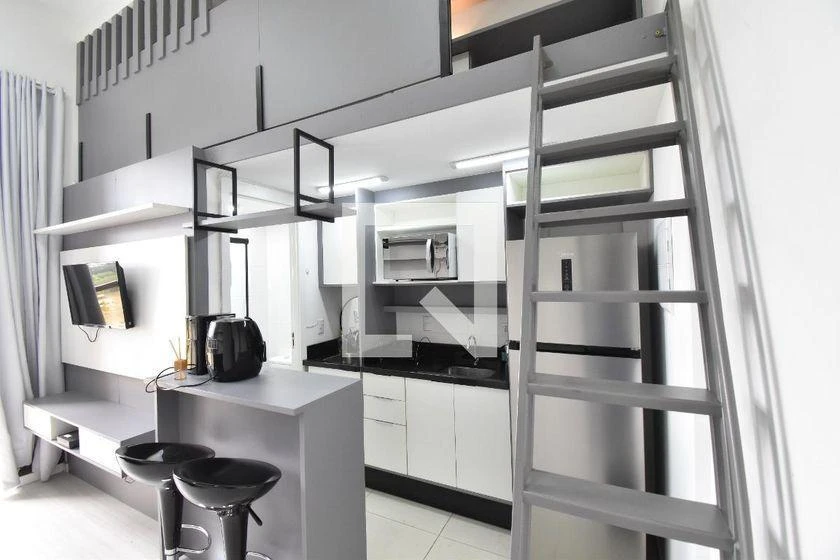 One-bedroom apartment in a building with a gym — photo 17