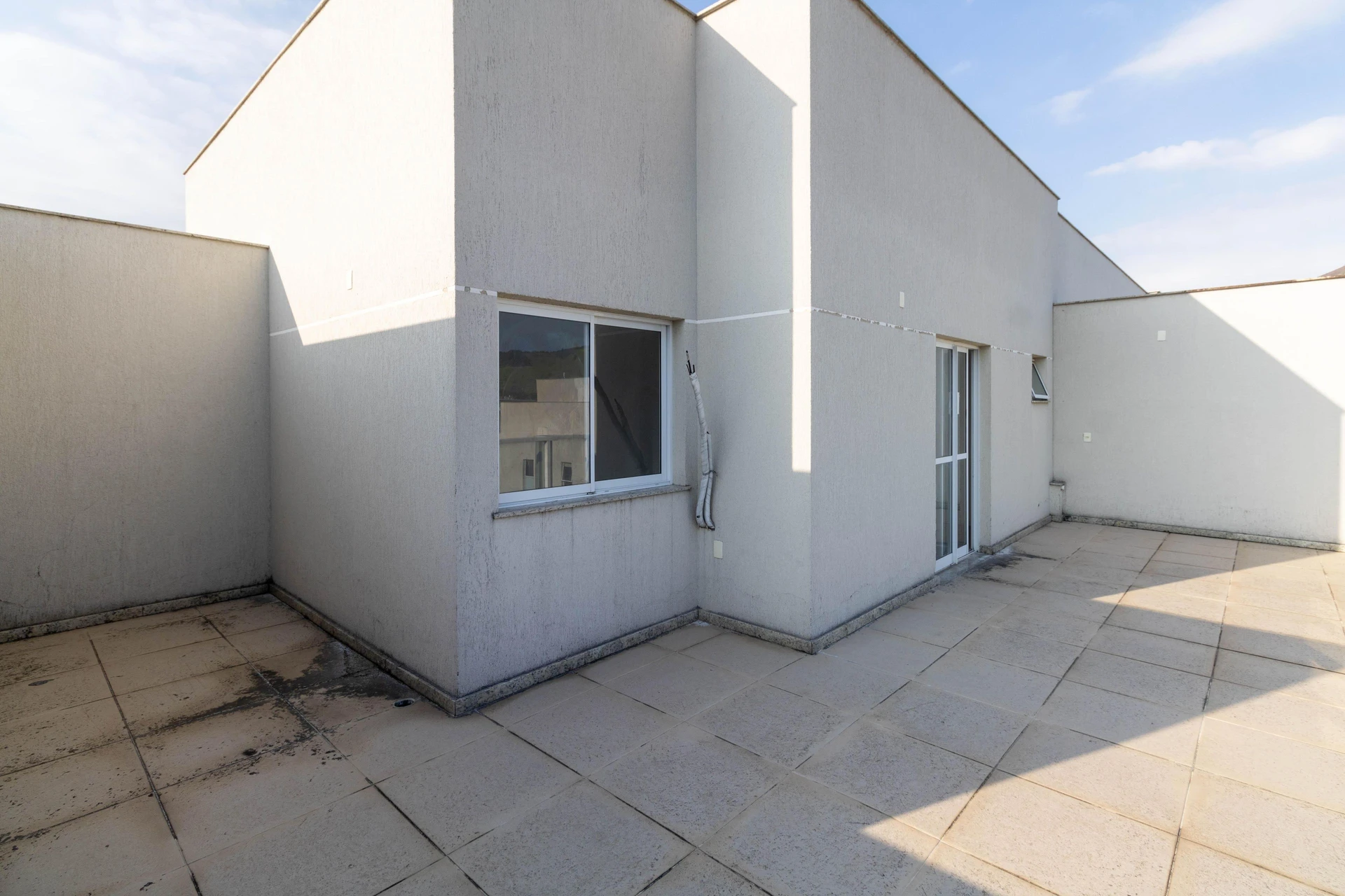 Renting apartment with 4 bedrooms and 3 bathrooms — photo 79