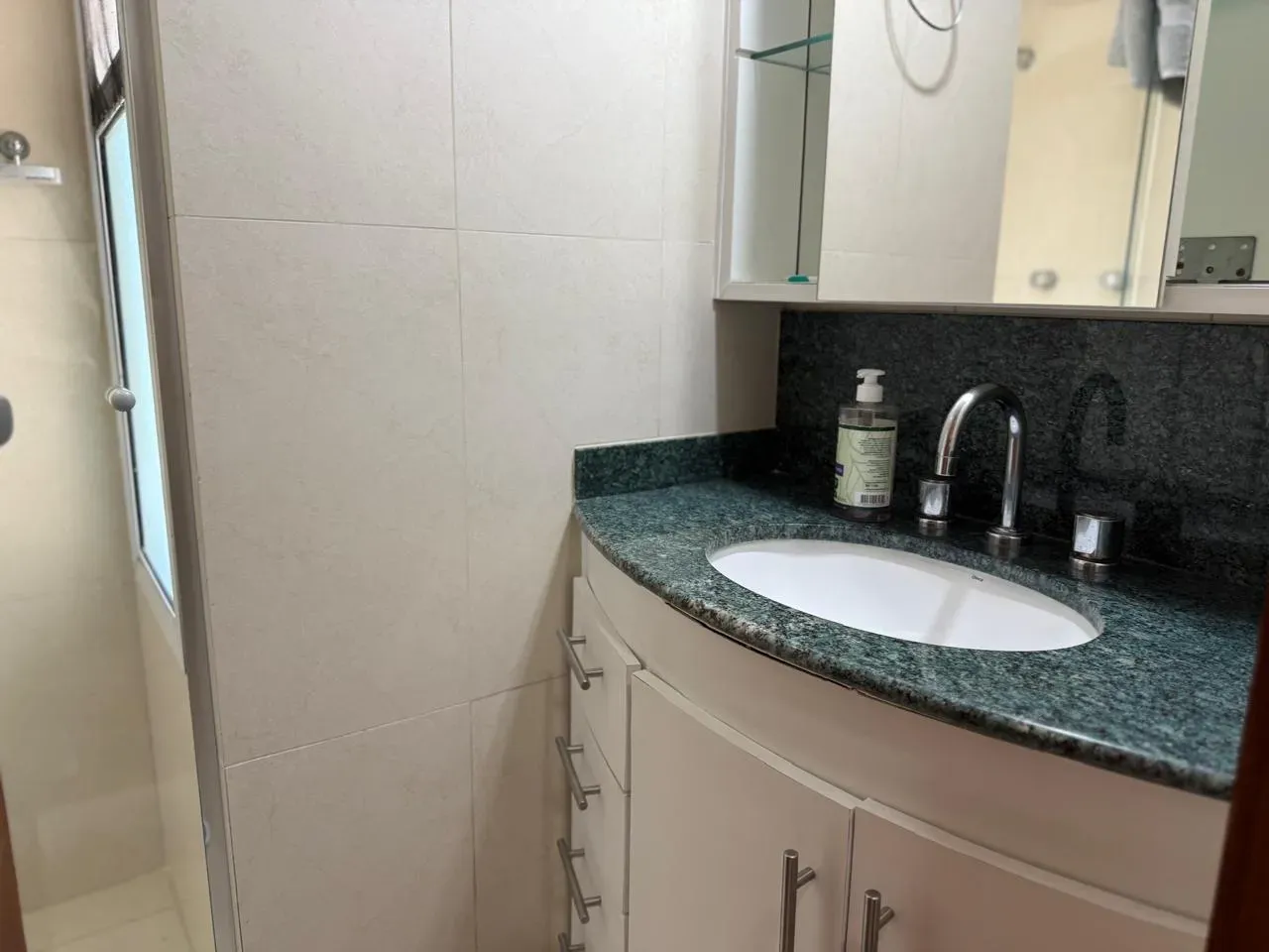 Furnished 470 m² house with 4 en-suite bedrooms and pool — photo 64