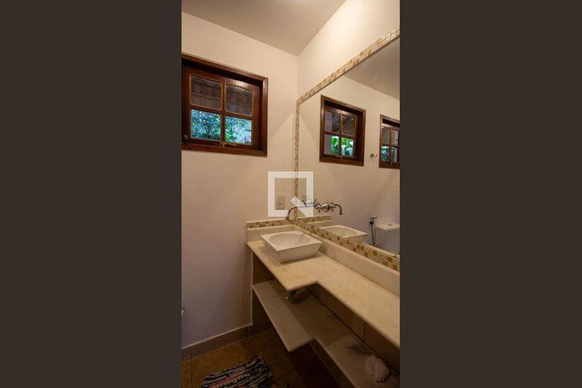 Casa com 4 quartos e churrasqueira na varanda — photo 48