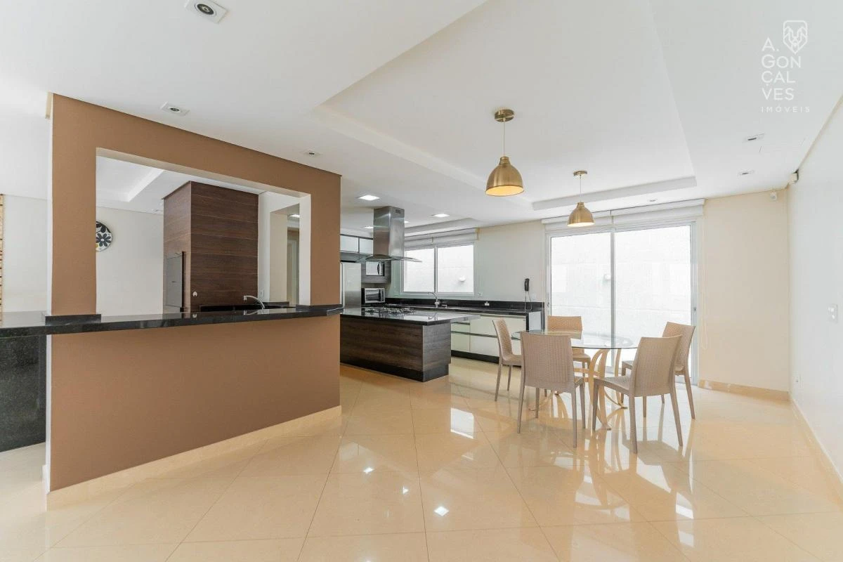 4-bedroom house with floor-to-ceiling windows in Curitiba — photo 10