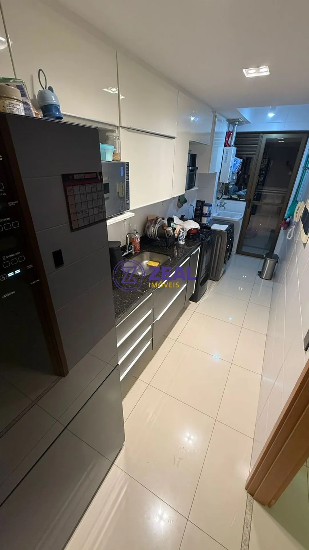 Furnished 82 m² apartment with 3 bedrooms and balcony — photo 7