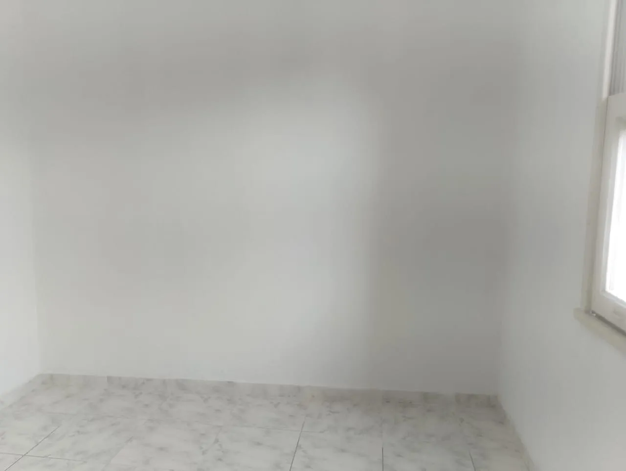 Casa sem mobília com 2 quartos e cozinha separada — photo 13