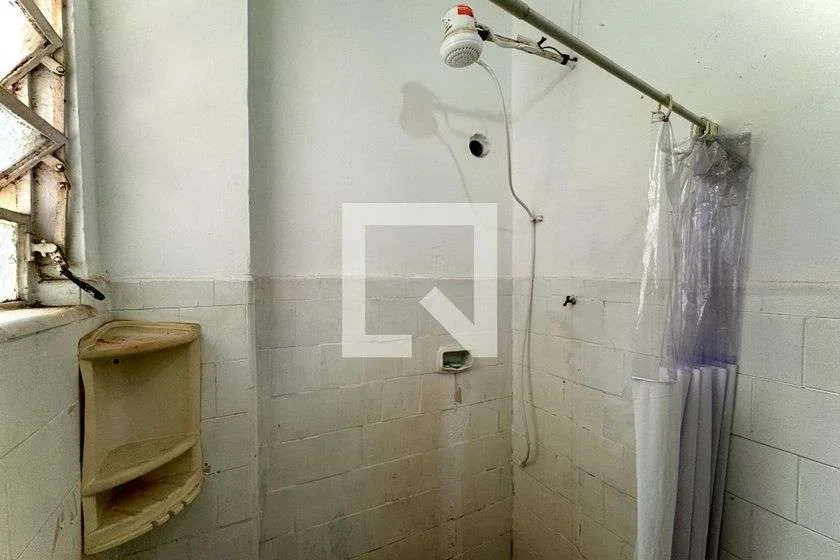 Wood or laminate floors in a one-bedroom apartment, 45 m² — photo 17