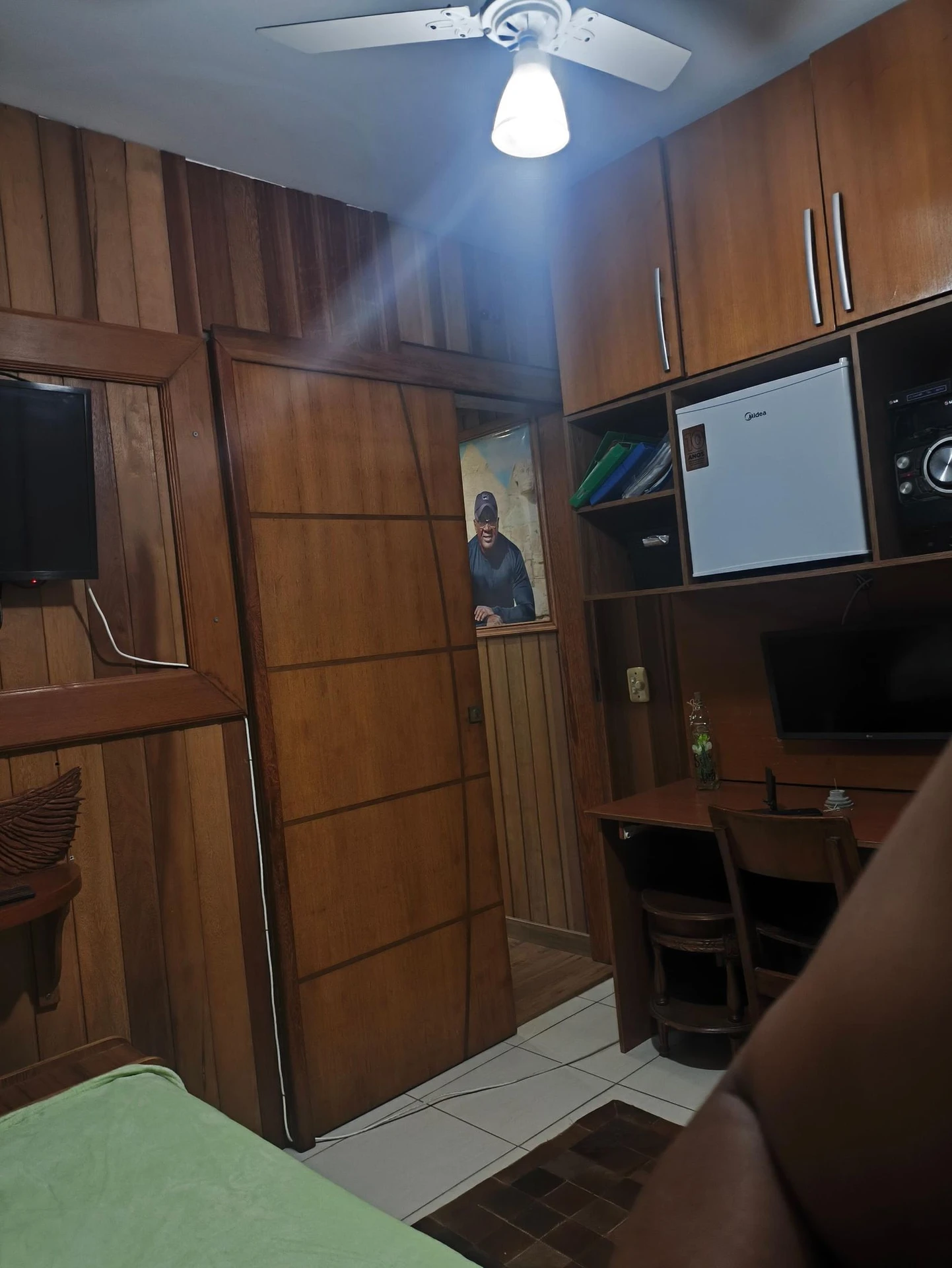 Apartamento mobiliado com 2 quartos e banheiro privativo — photo 30