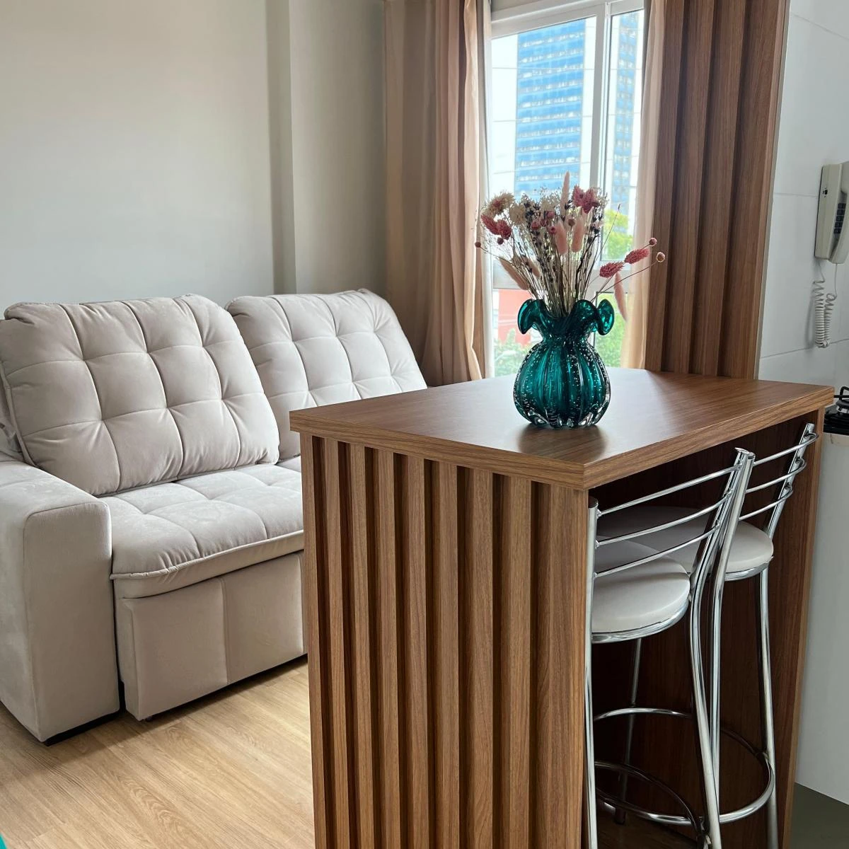 One-bedroom apartment with a park view in Curitiba