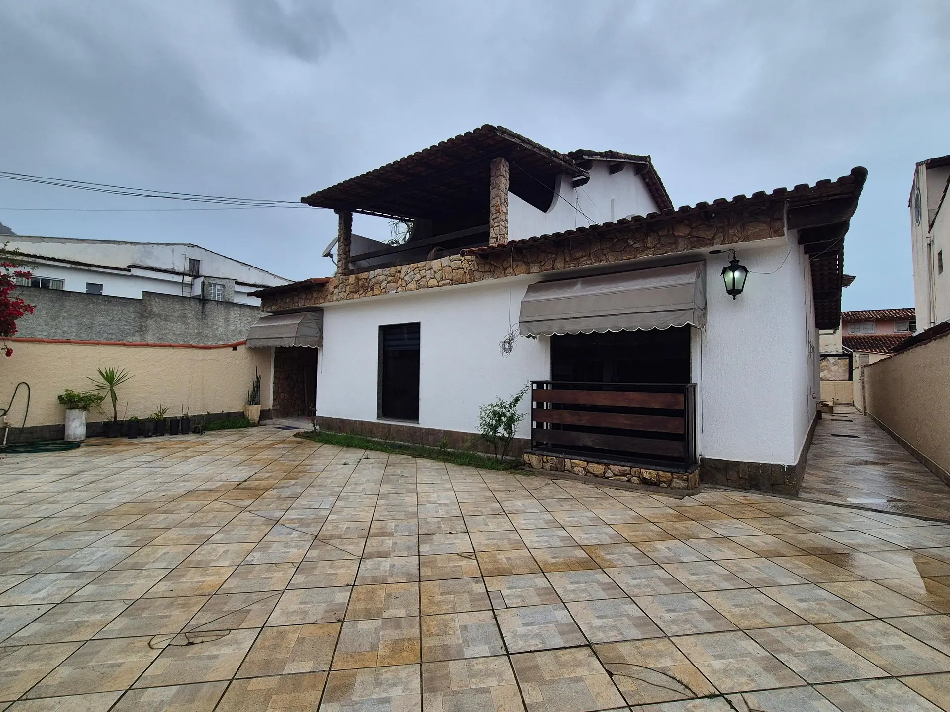 Casa em condomínio com 3 suítes e churrasqueira na varanda — photo 52
