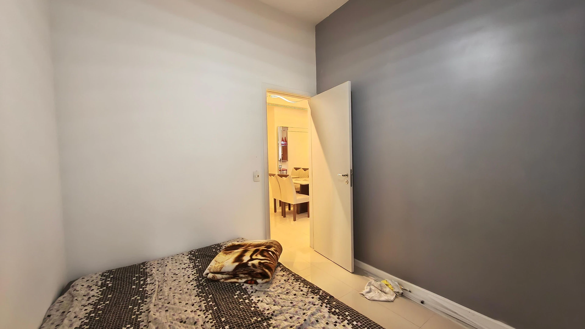 Rental apartment with 2 bedrooms and a balcony — photo 26