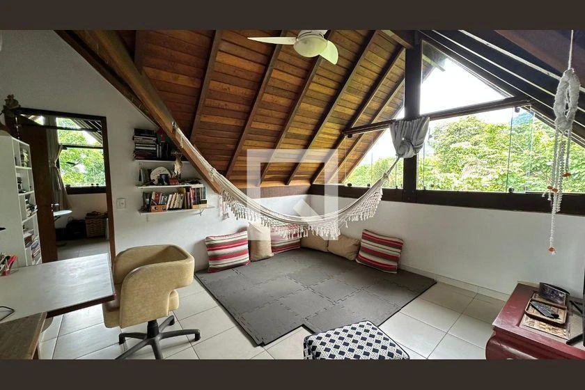 Casa com 5 quartos e cozinha aberta de 300 m² — photo 38