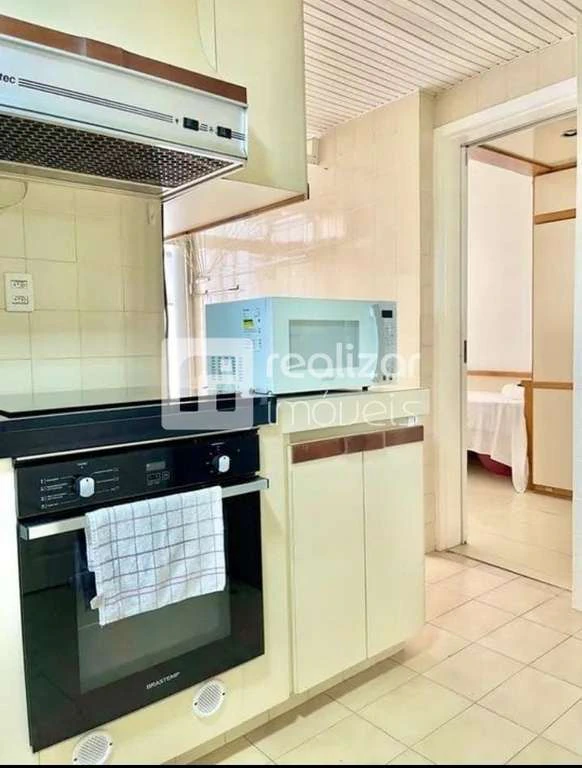 Apartamento de 129 m² con 3 dormitorios y 1 plaza — photo 2