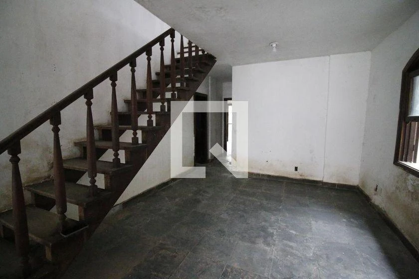 Casa de 500 m² com banheira e janelas do piso ao teto — photo 16