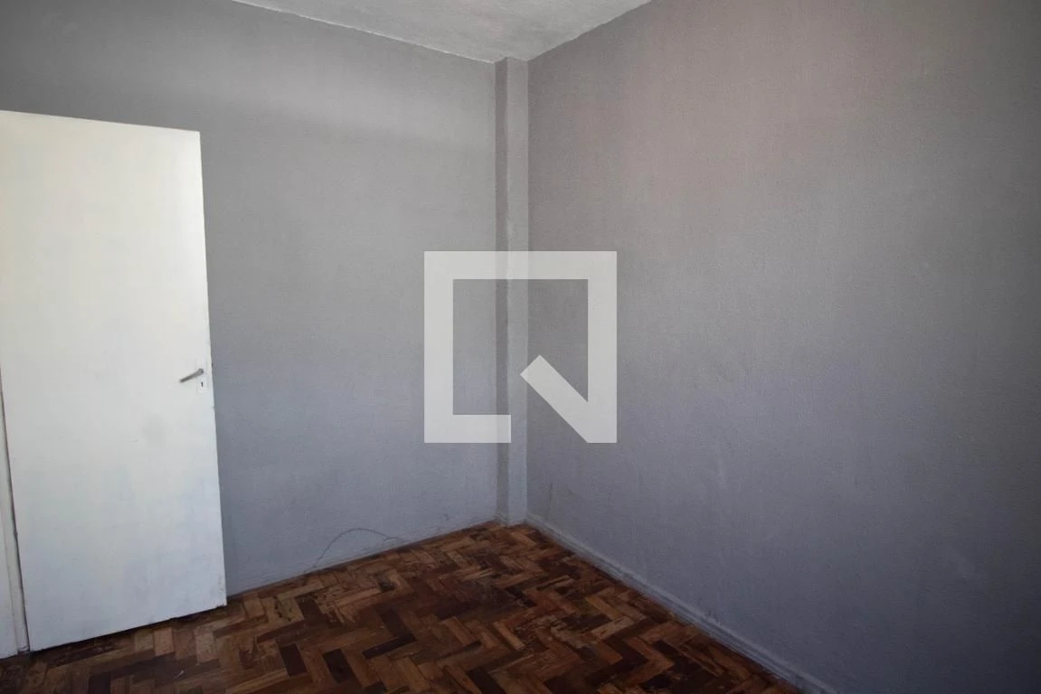 Departamento de 1 dormitorio con piso de madera o laminado — photo 21