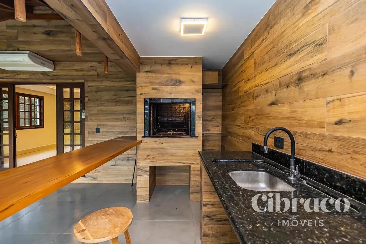 Ванна та 4 спальні: будинок 327 м² — photo 18