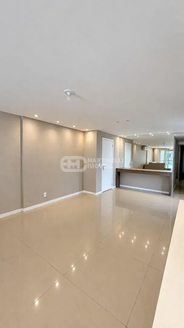 Balcony with a grill in a 3-bedroom apartment, 264 m² — photo 9