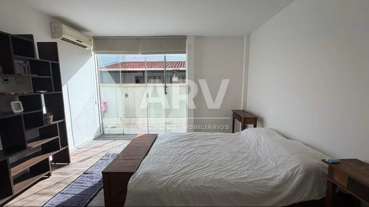Apartamento mobiliado com 4 quartos e 5 banheiros — photo 4