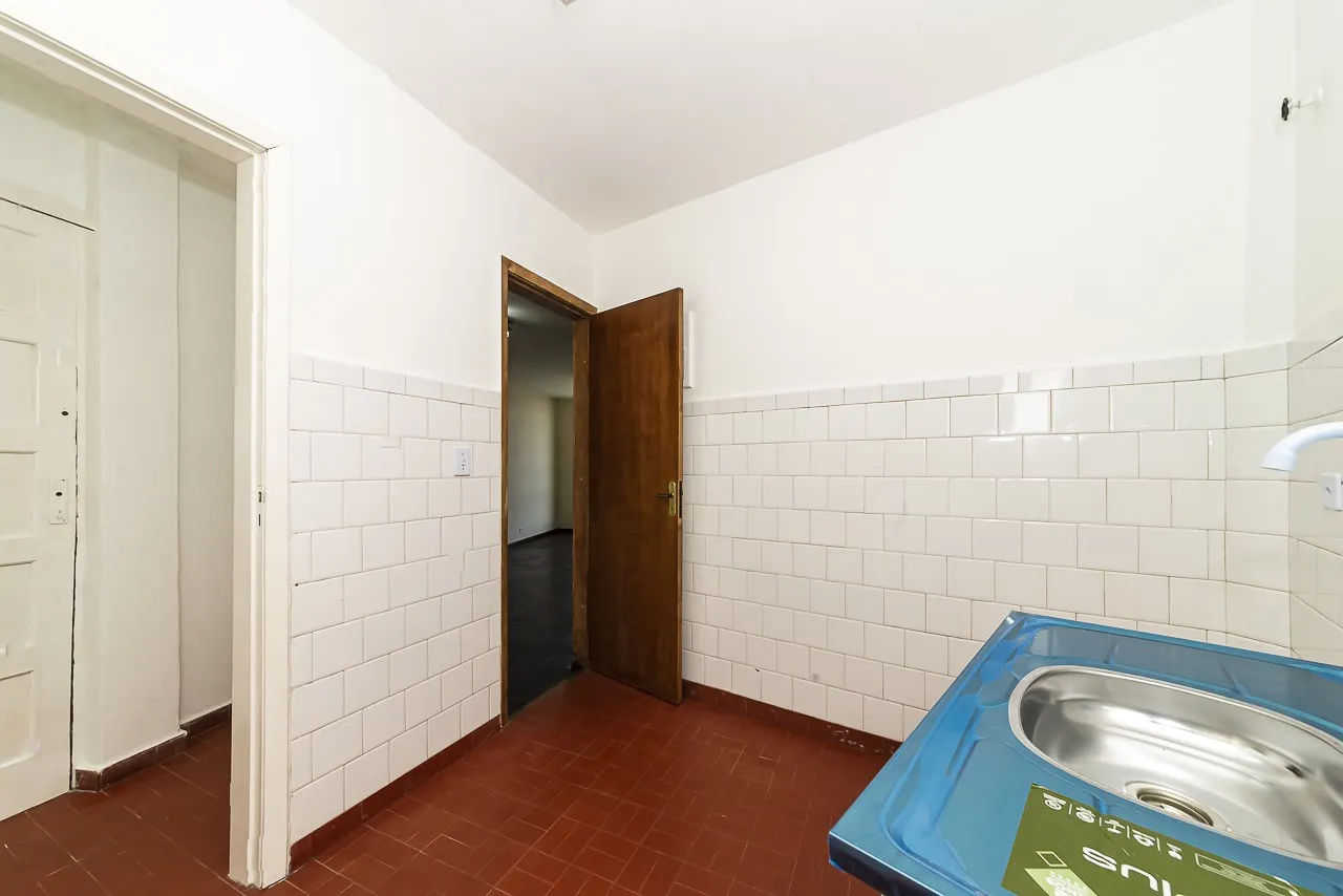 65 m² apartment with 2 bedrooms and separate kitchen — photo 12