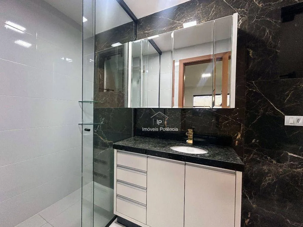 Apartamento de 100 m² com 2 quartos e varanda — photo 10