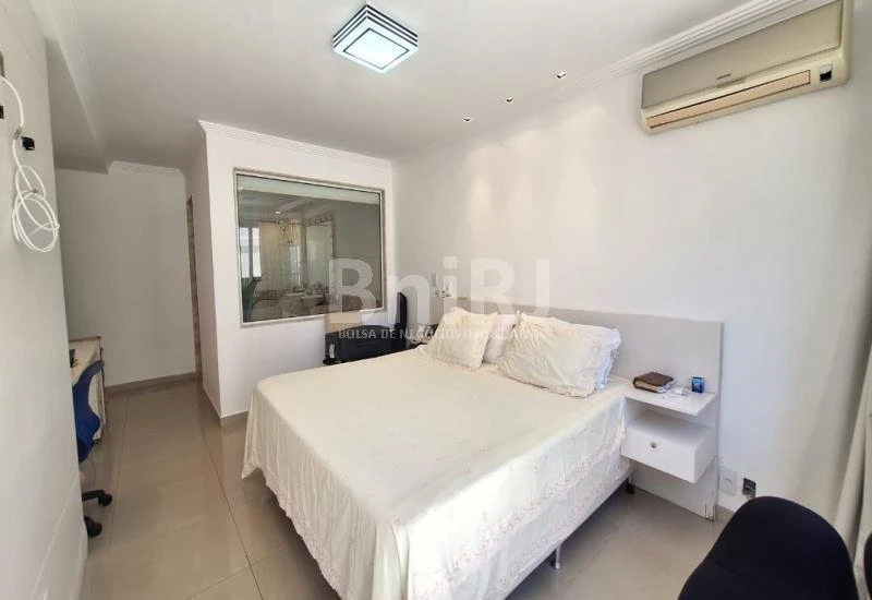 Furnished apartment 267 m² with 3 bedrooms and views — photo 39