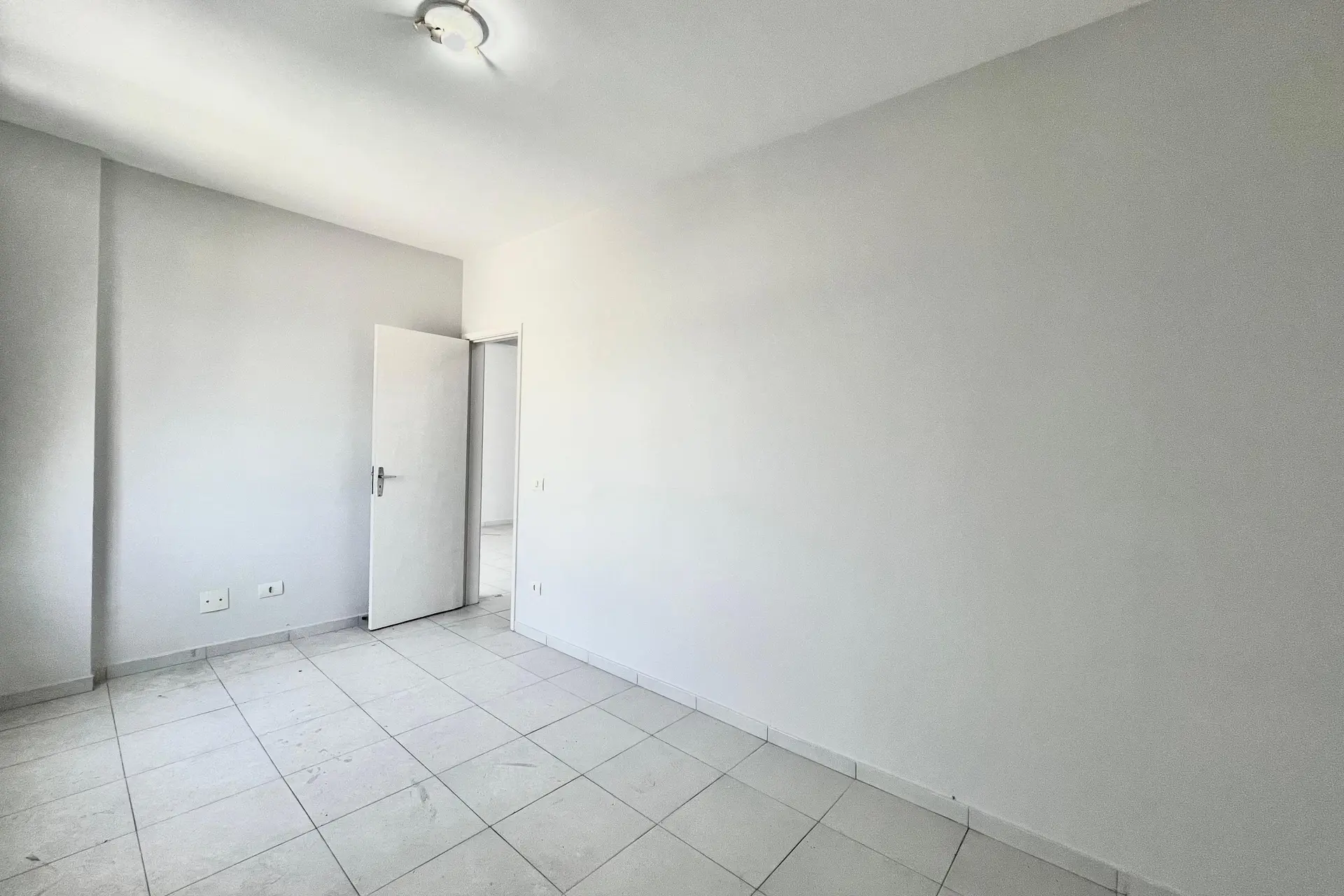 1-bedroom apartment for rent with balcony and parking — photo 28