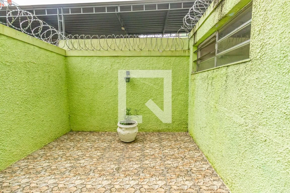Furnished 3-bedroom apartment with BBQ area — photo 15