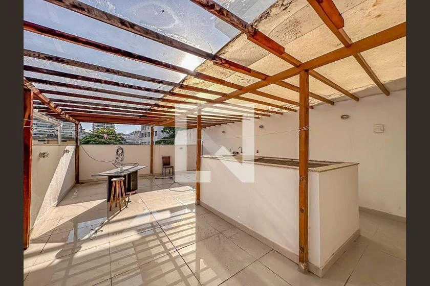 Мебльований будинок з 3 спальнями та 810 м² — photo 49