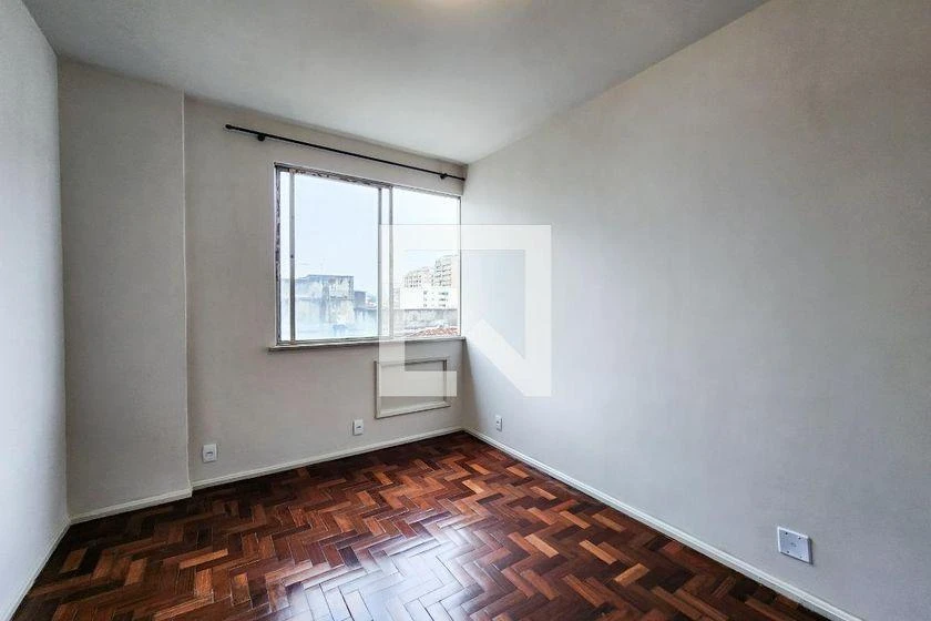 2-bedroom apartment in a building with a pool — photo 21