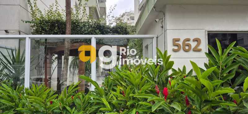 Apartamento com 3 quartos e churrasqueira na varanda
