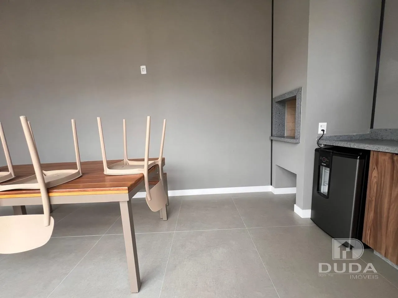 Furnished 1-bedroom apartment with balcony grill — photo 7