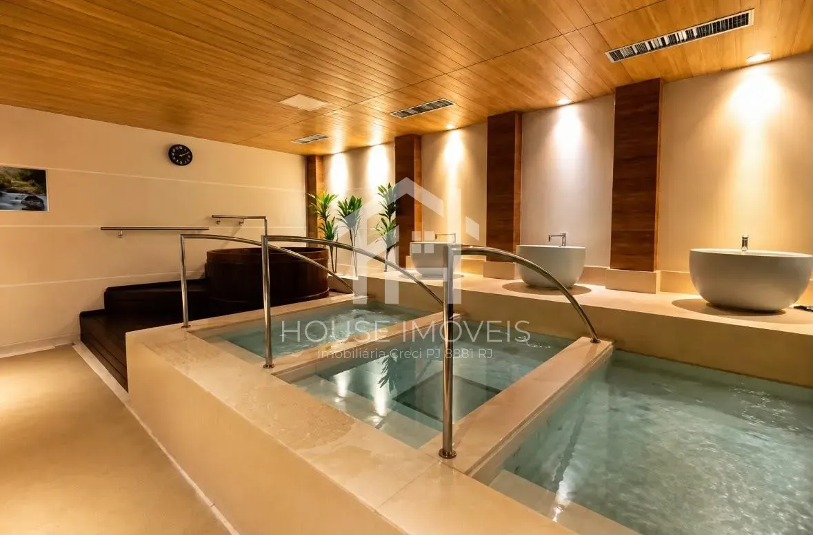 Furnished 3-bedroom apartment with 3 bathrooms — photo 33