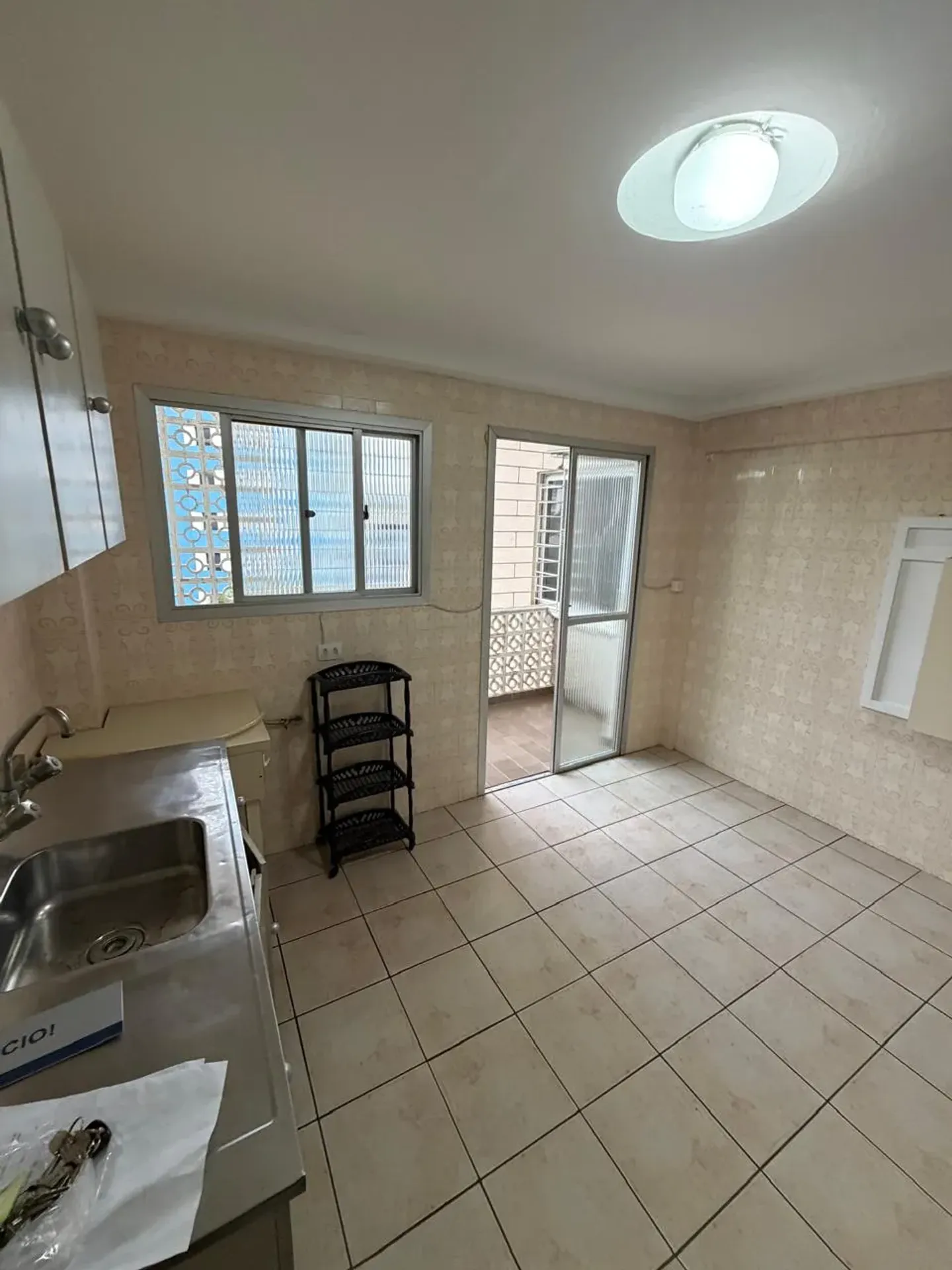 3-bedroom apartment with wood or laminate floors in Curitiba — photo 5