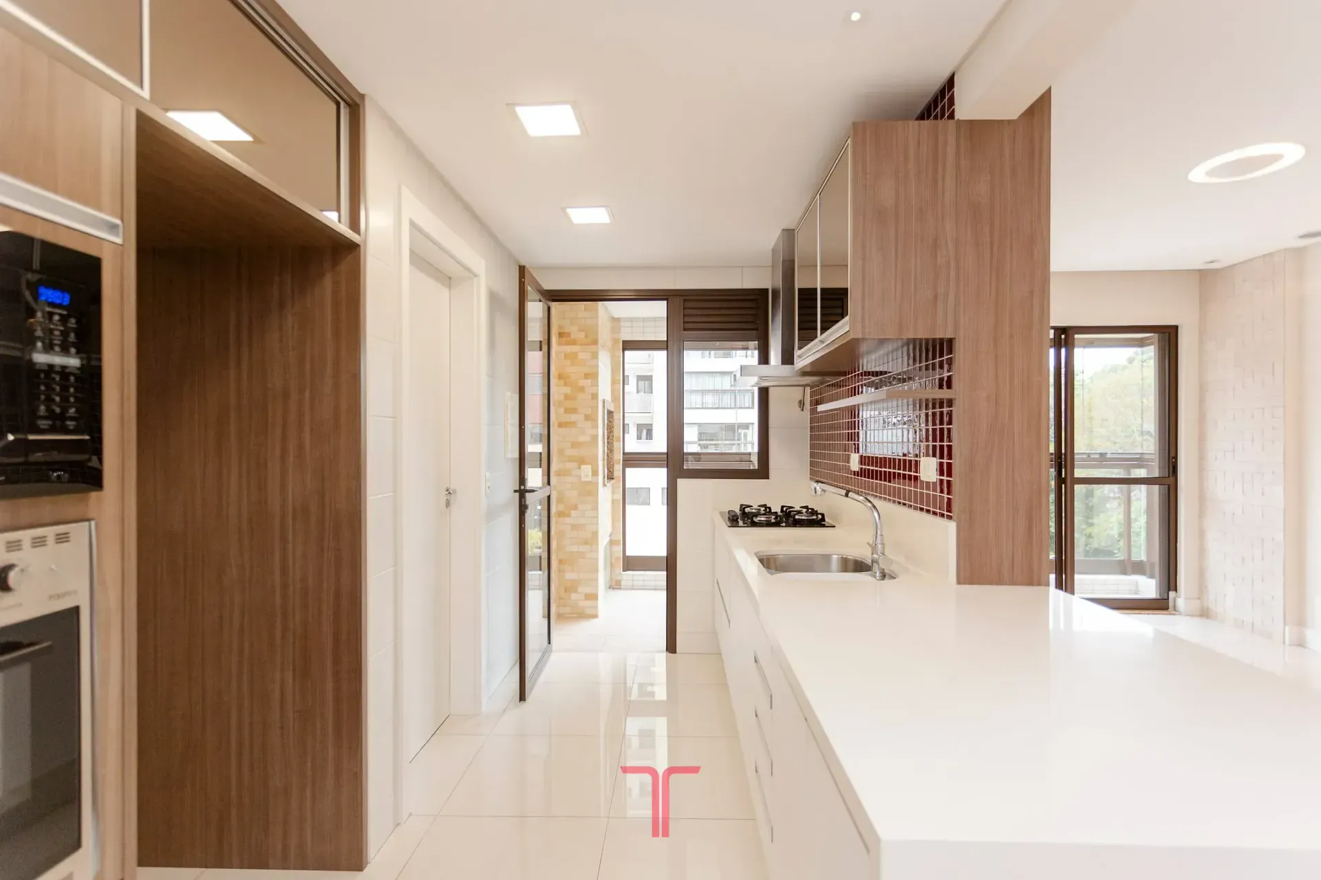 3-bedroom apartment in a building with a pool — photo 16