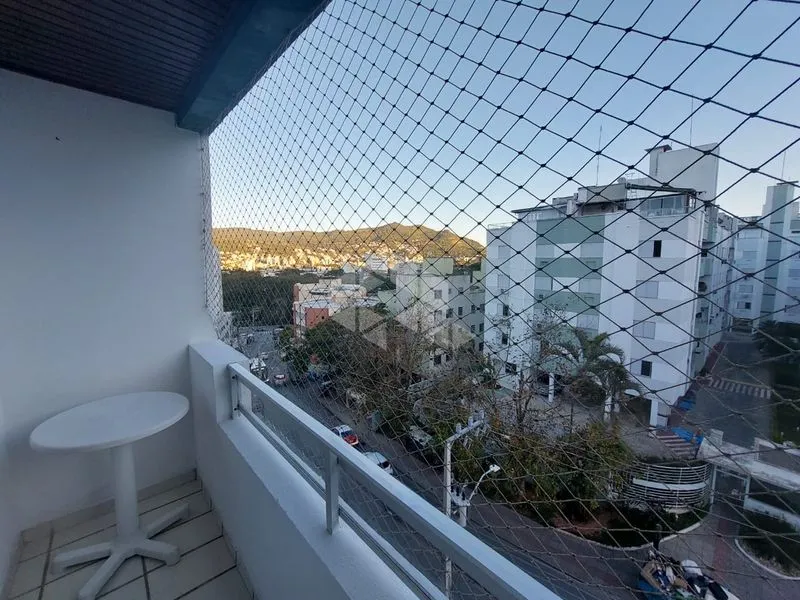 Студия 30 м² с рабочим местом и стиральной машиной — photo 13