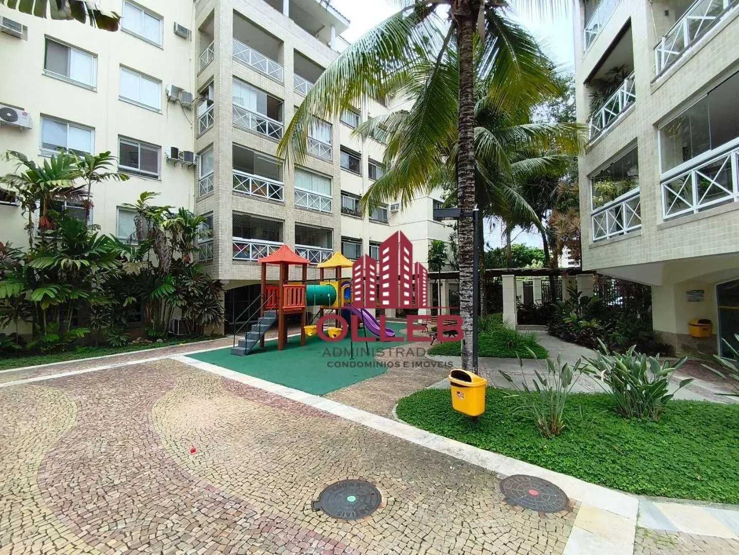 3-bedroom apartment with 4 bathrooms and enclosed balcony — photo 22